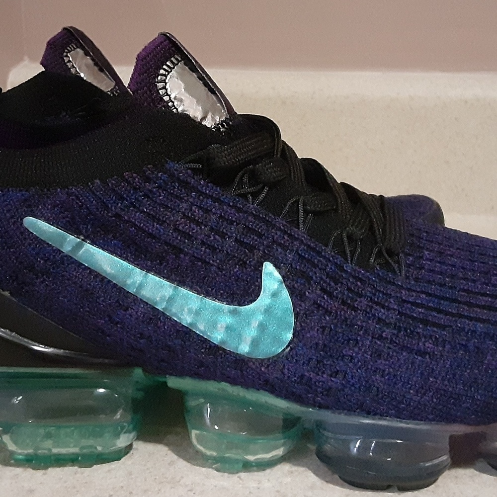 Nike vapormax flyknit 3 women's size us 10